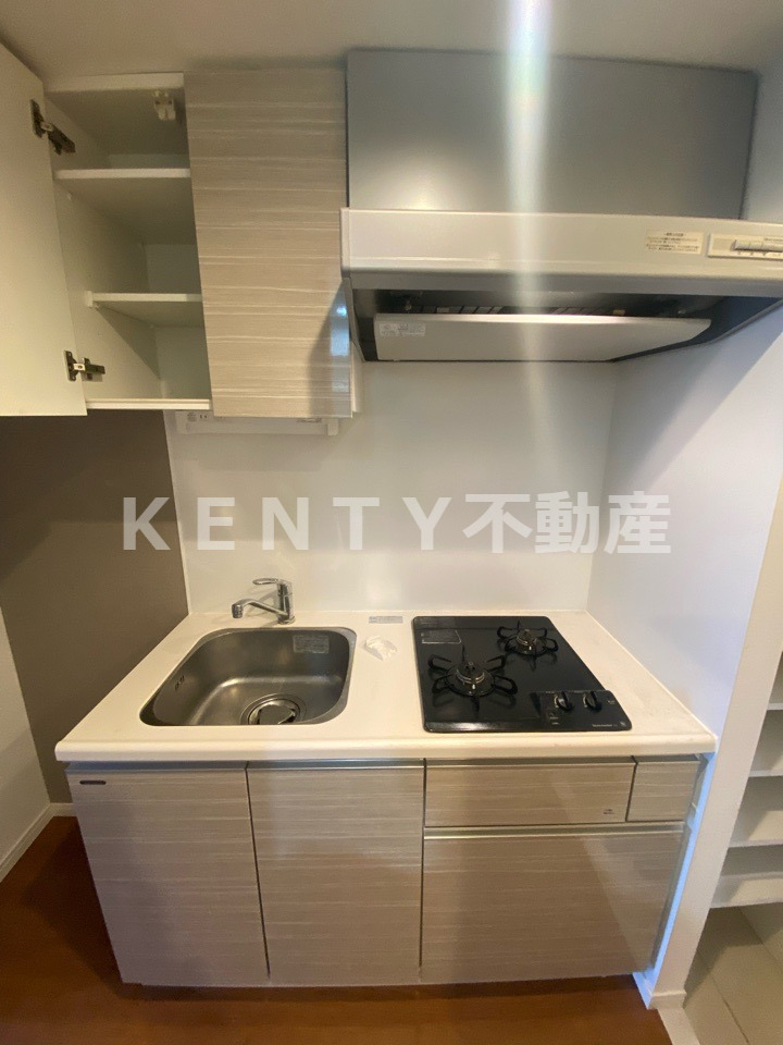 キッチン　コンパクトなキッチンで掃除もラクラク