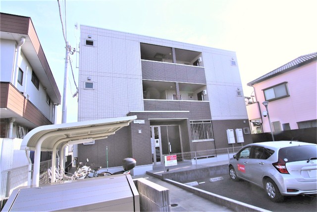 建物外観　オートロックアパート