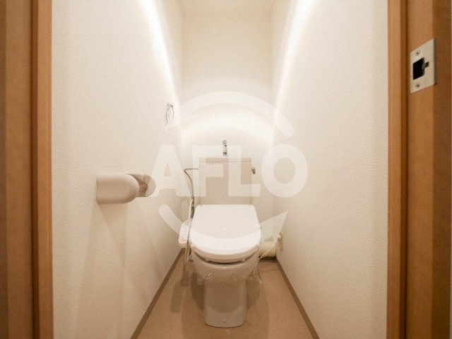 トイレ　レジディア天神橋　トイレ