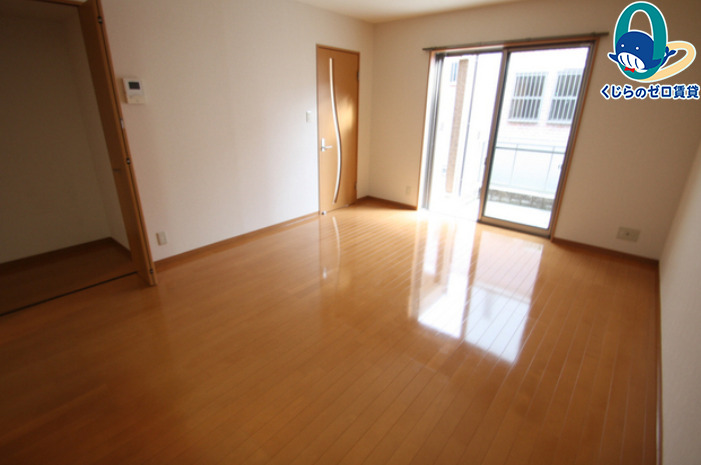 居室・リビング　初期費用分割可★ご希望の場所まで無料送迎サービス付♪