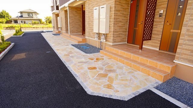 エントランス　ゆとりのあるエントランスです