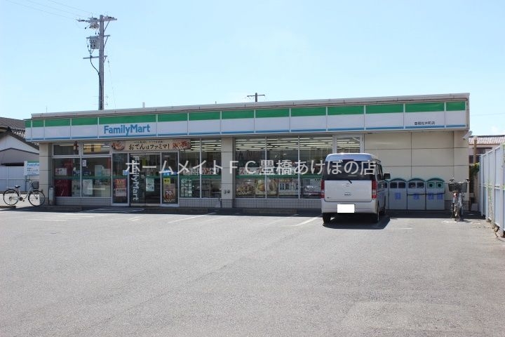 コンビニ　ファミリーマート豊橋松井町店（コンビニ）まで389m