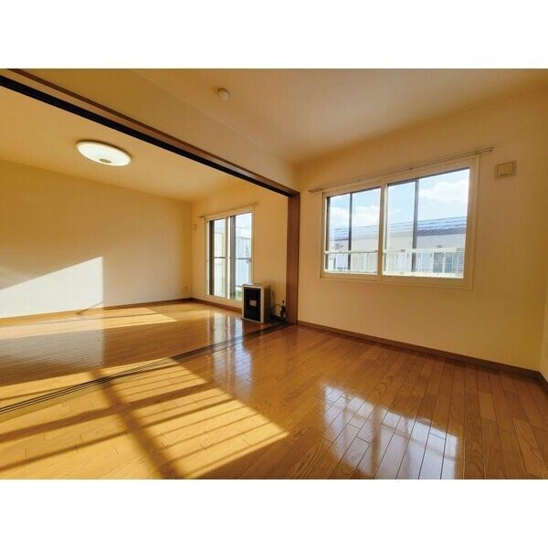 その他　※写真は別号室です。