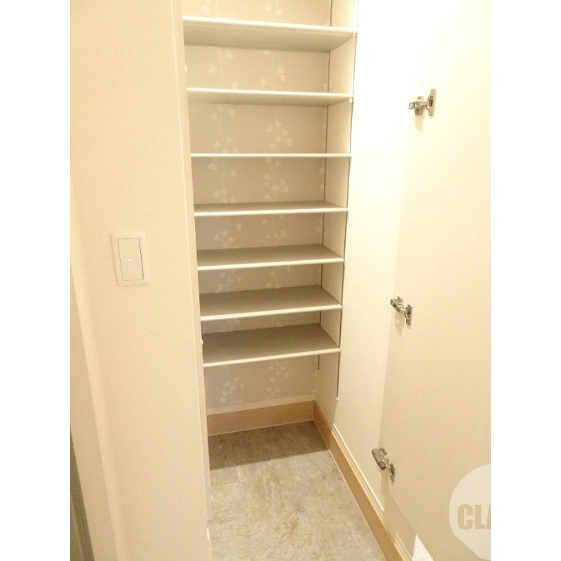 玄関　シューズクロークあり♪