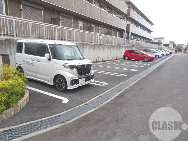 駐車場　敷地内駐車場