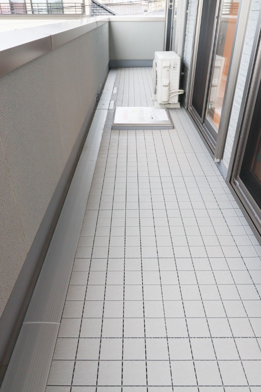 バルコニー　図面と現状に相違がある場合には現状を優先