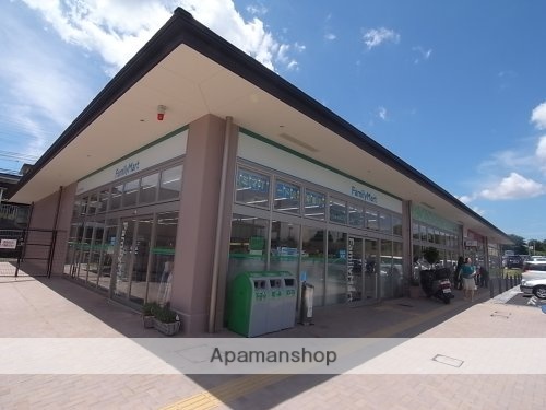 コンビニ　ファミリーマート　近鉄あやめ池駅前店（コンビニ）まで730m