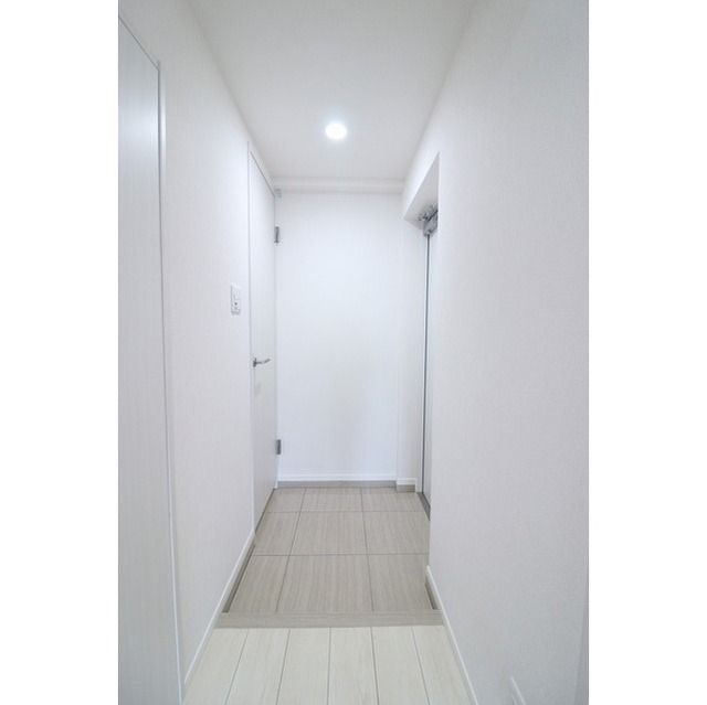 玄関　収納もある玄関です