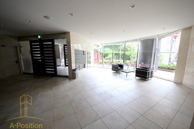 ロビー　アドバンス西梅田