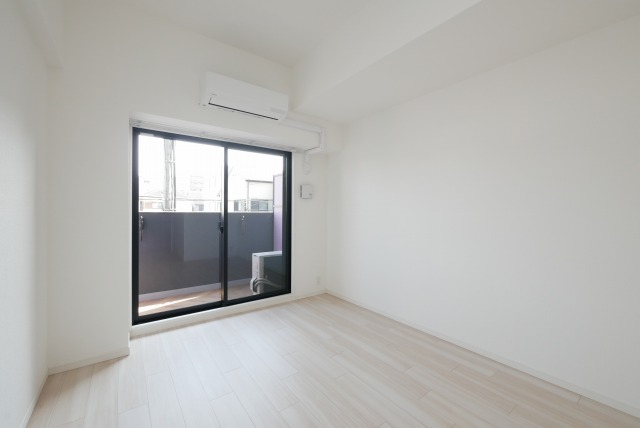 居室・リビング　広々とした洋室です