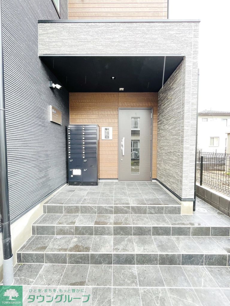 エントランス　エントランス