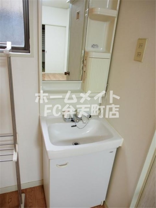 洗面設備　洗面所です