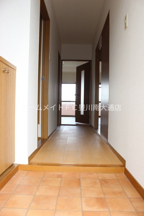 玄関　同型別部屋