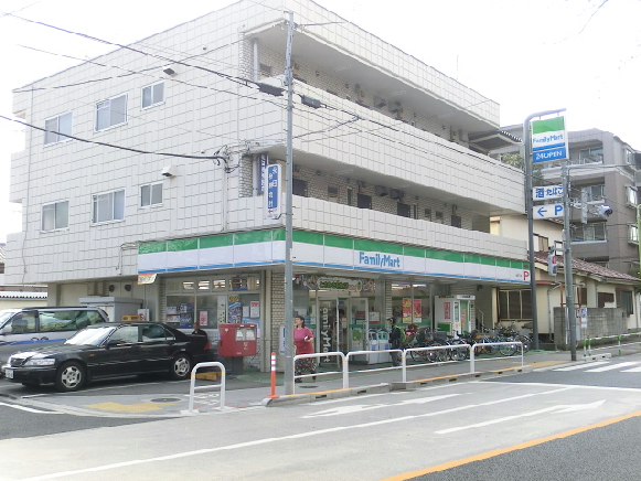 コンビニ　ファミリーマート 桜丘三丁目店（コンビニ）まで116m