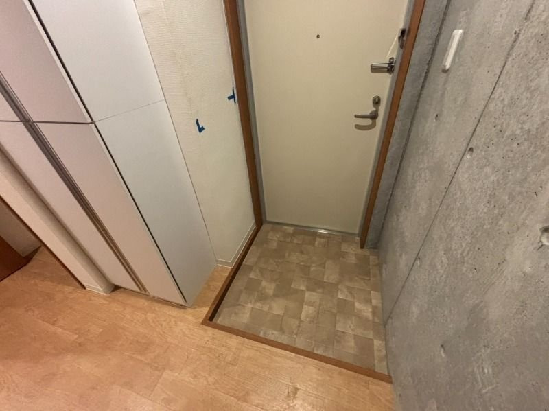 玄関　※同物件参考写真