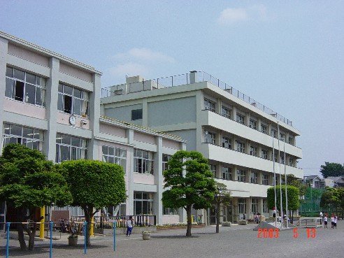 小学校　入間市立西武小学校（小学校）まで936m