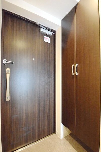 玄関　シューズＢＯＸあり