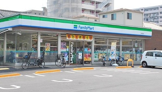 コンビニ　ファミリーマート 江東石島店（コンビニ）まで135m