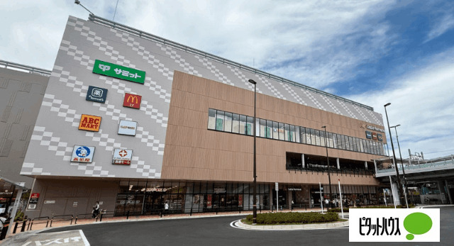 ショッピングセンター　ららテラス北綾瀬（ショッピングセンター）まで300m