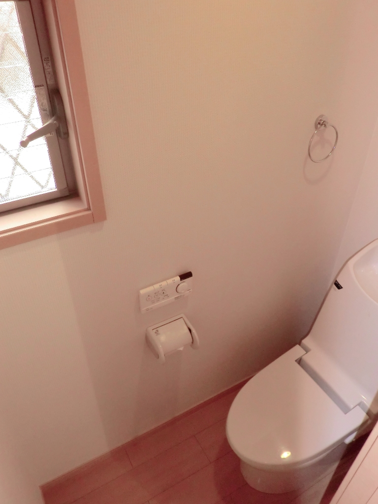 トイレ　※別部屋参考写真☆温水洗浄便座☆