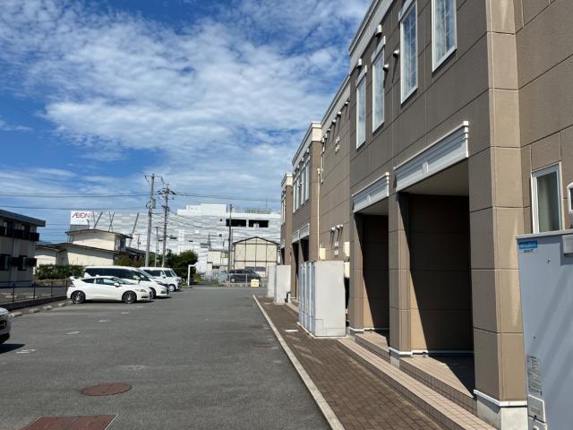 建物外観　外観写真（昼）