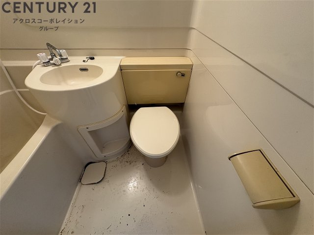 トイレ　浴室内にトイレがあります☆