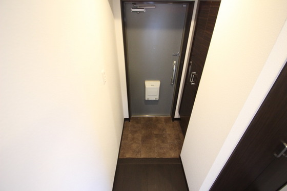 玄関　※別部屋の写真です