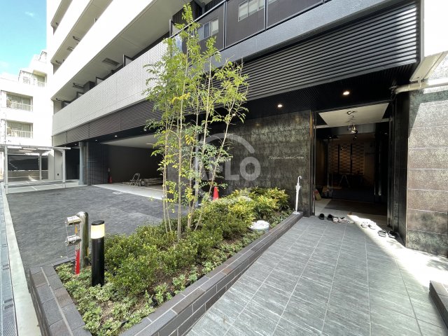 エントランス　ファーストフィオーレ難波クレシア　エントランス