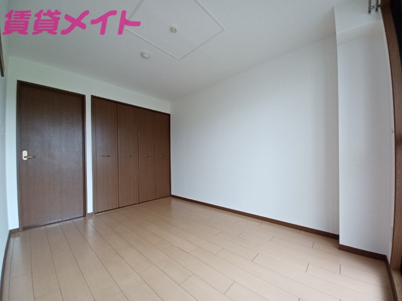その他部屋・スペース　別部屋反転写真です