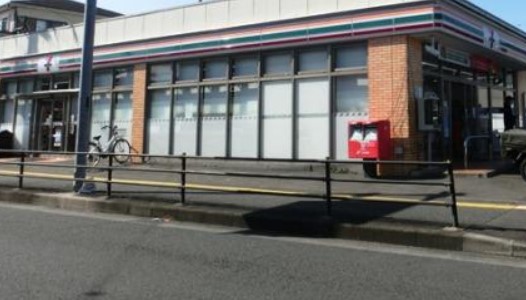 コンビニ　セブンイレブン 相模原淵野辺本町2丁目店（コンビニ）まで112m