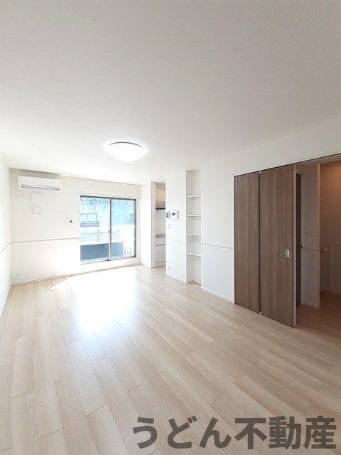 居室・リビング　うどん県のお部屋探しはうどん不動産へ うどんちゃんとLINE