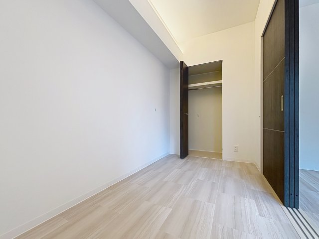居室・リビング　掲載写真は同型モデルを掲載しており実際のお部屋と仕様等が異な