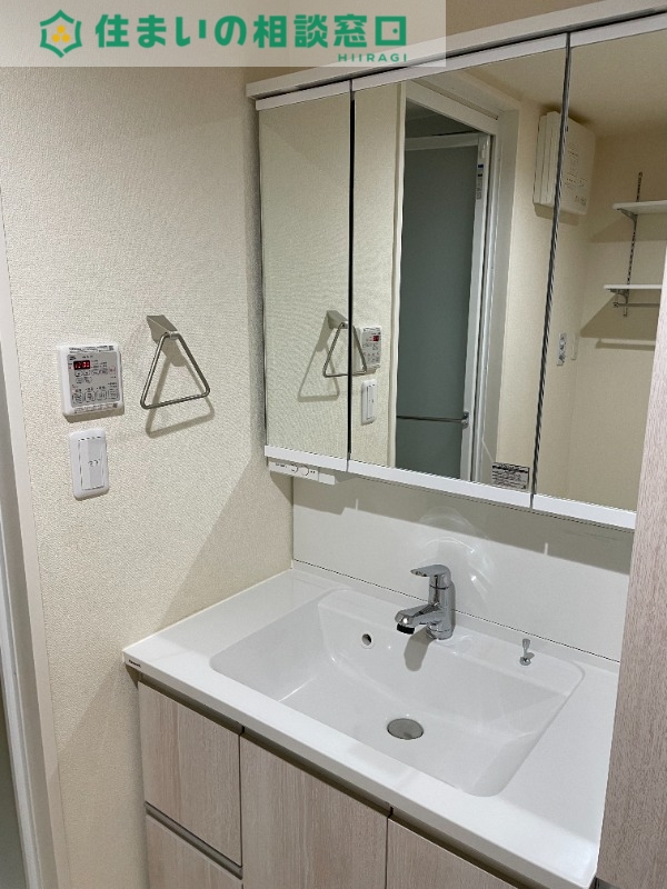 洗面設備　同型