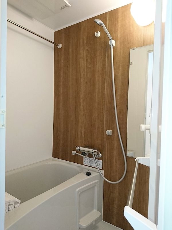 バス・シャワールーム　※別部屋参考写真。現状優先です。