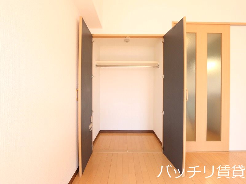 収納　別号室写真の為、現況を優先致します。