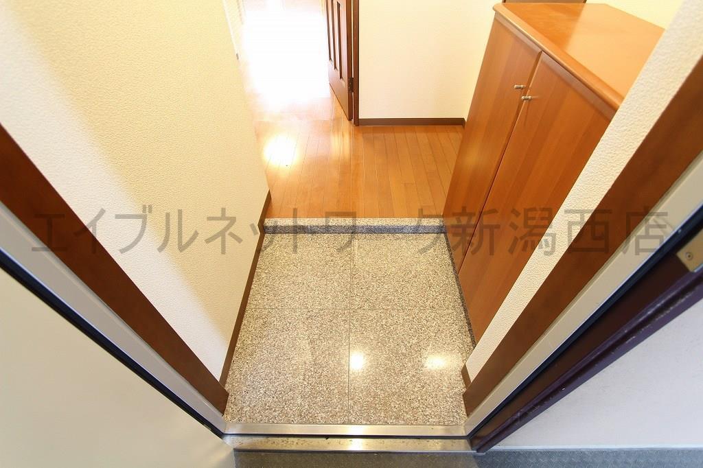 玄関　参考写真