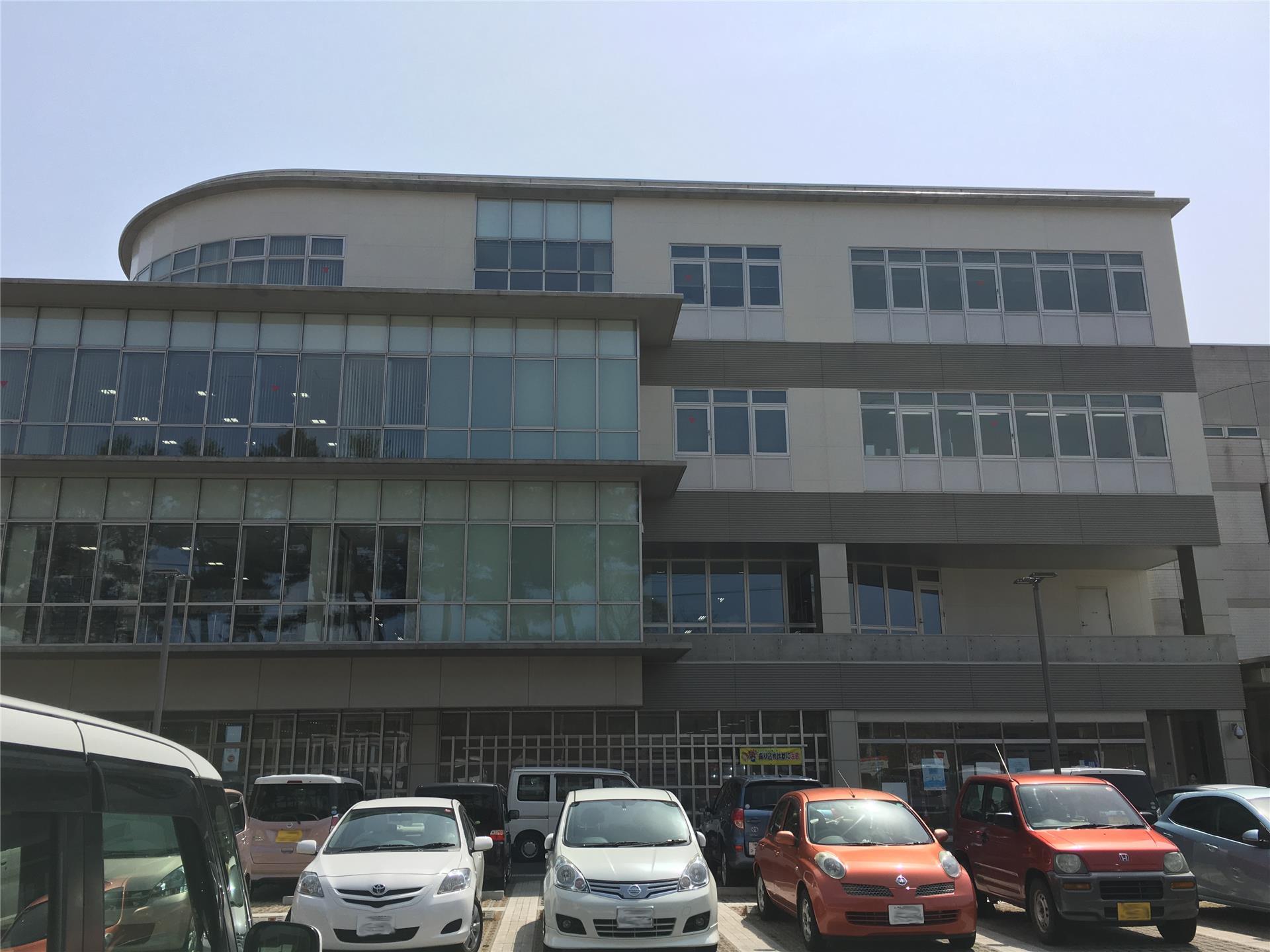 役所　新潟市西区役所（役所）まで811m