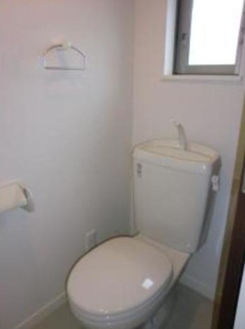 トイレ　ゆったりとした空間のトイレです