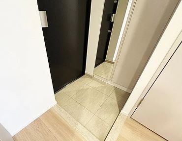 玄関　（別タイプ参考写真）ティモーネグランデ田端ノルド　荒川区西尾