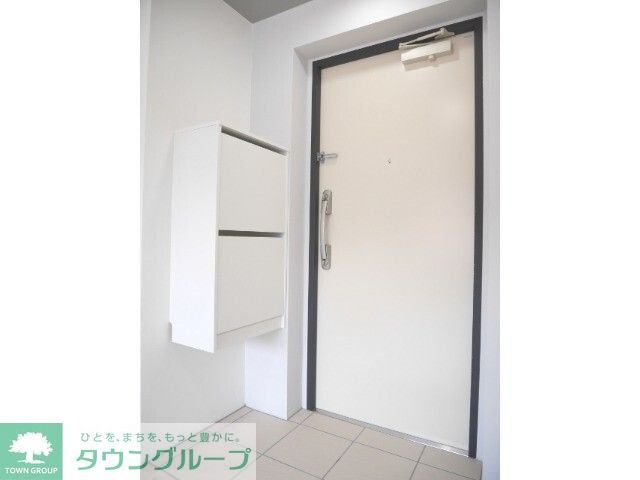 玄関　お部屋探しは株式会社　タウンハウジング　までお気軽にお問合…