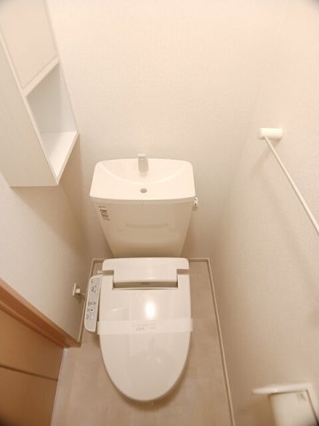 トイレ　トイレもきれいです