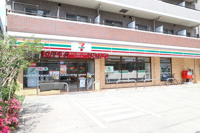 コンビニ　セブンイレブン北区岩淵店（コンビニ）まで87m