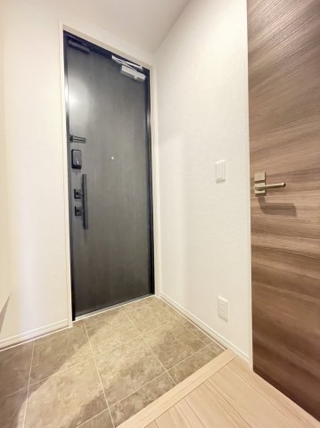 玄関　※別部屋写真
