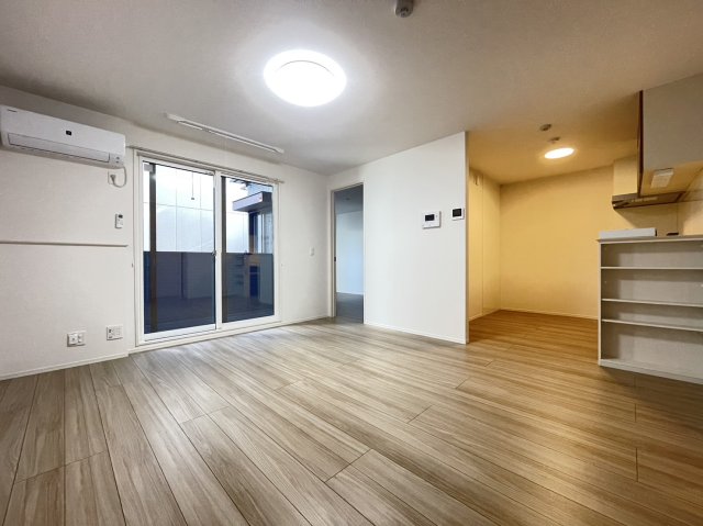 居室・リビング　※別部屋写真