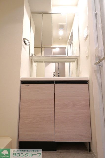 洗面設備　※写真は同タイプ住戸です。