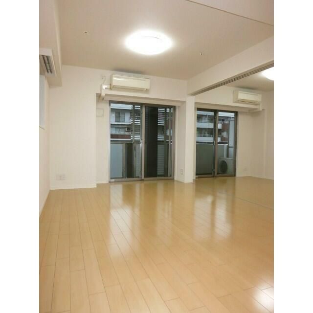 居室・リビング　※別号室参考写真です※