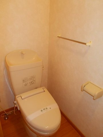 トイレ　落ち着いたトイレです
