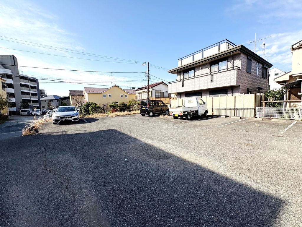 駐車場　駐車場