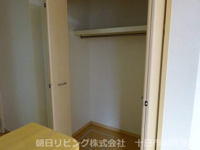 収納　クローゼット