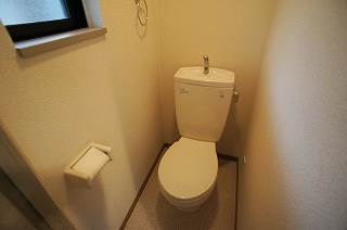 エントランス　トイレスペース